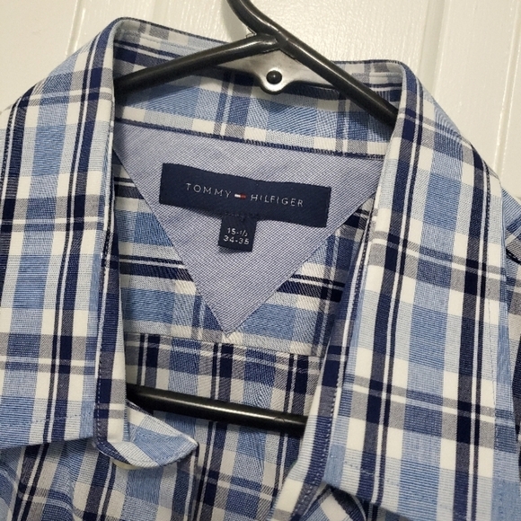 NWT Tommy Hilfiger Blue & White Plaid Button Front Shirt Size 151/2-34/35 new - Picture 2 of 6